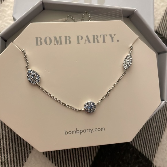 NWT Lab Created Light Sapphire Necklace - Picture 2 of 6